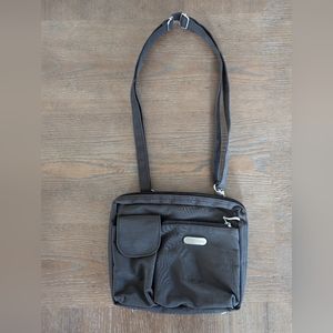 Baggalini crossbody travel purse